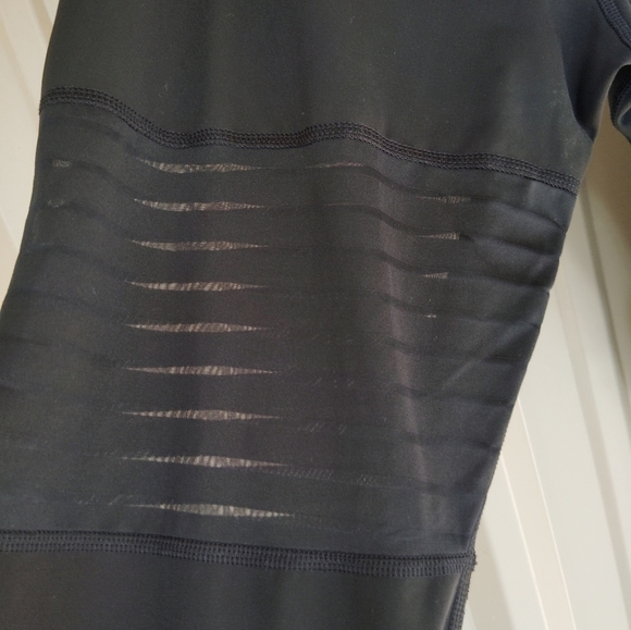 Women's Reebok SpeedWick Black Leggings Size XL Yoga Gymn Athleisure Exercise - Picture 4 of 7